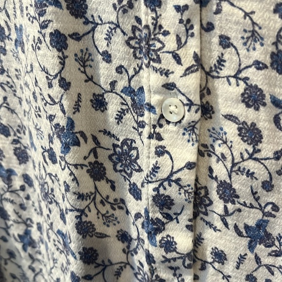 Lucky Brand White and Blue Button Down Shirt - Picture 4 of 7